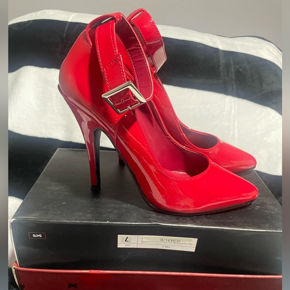 ❤️‍🔥👠Red Ankle Strap Pumps❤️‍🔥👠 - Picture 3 of 9